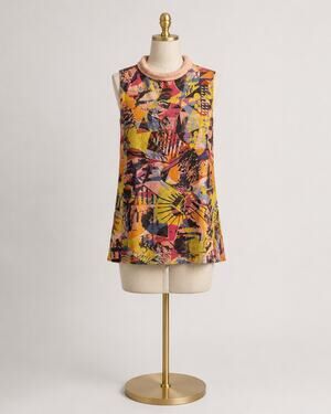 Bold Sleevless Mock Neck Top